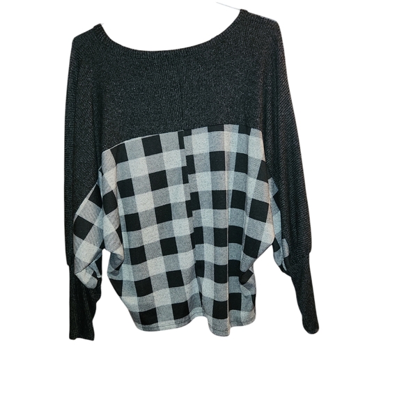 Perfect Peach Lightweight Pullover Sweater Size Large - Picture 2 of 4